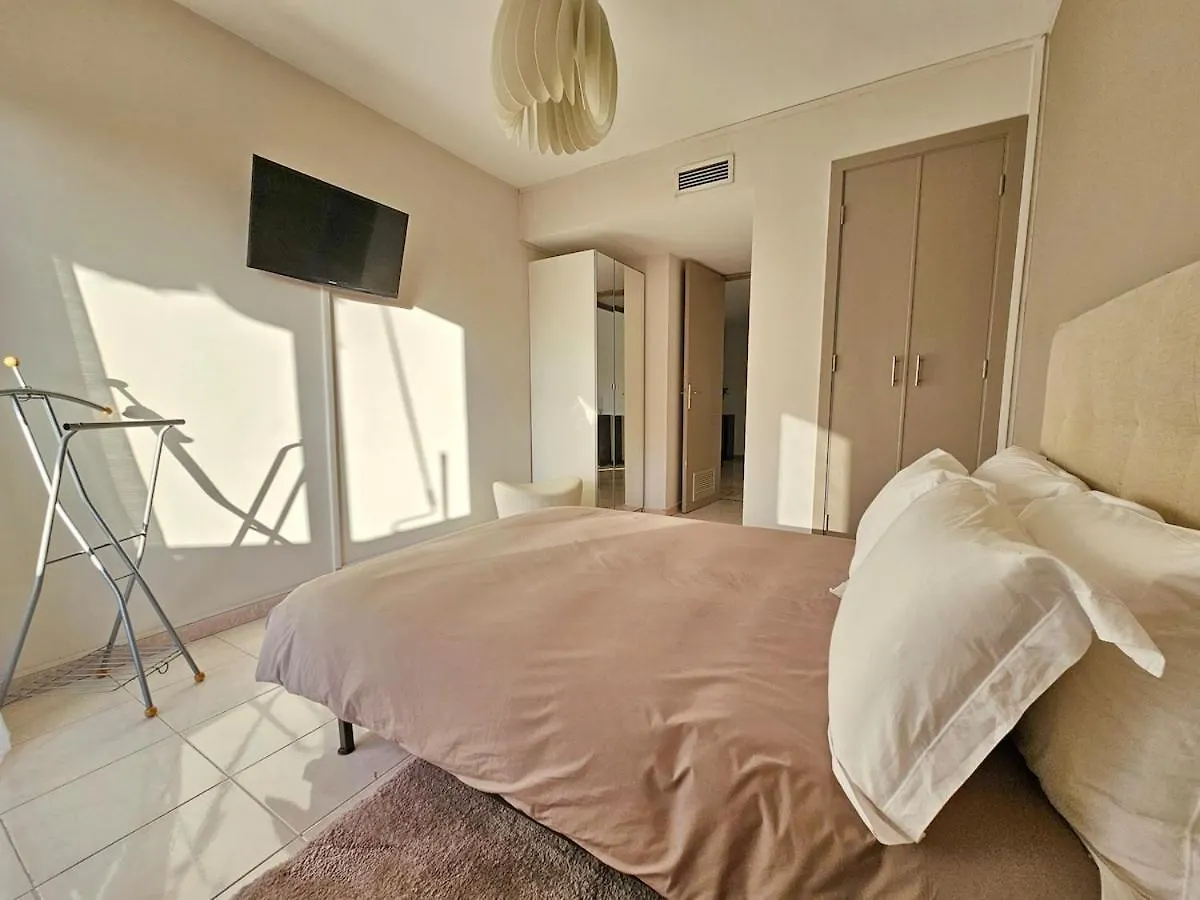 Superbe 2 Pieces 70M Parking Prive Climatisation Apartment Saint-Laurent-du-Var 0*,  France